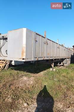 Бортовой полуприцеп Schmitz S-01 2001 в Одессе