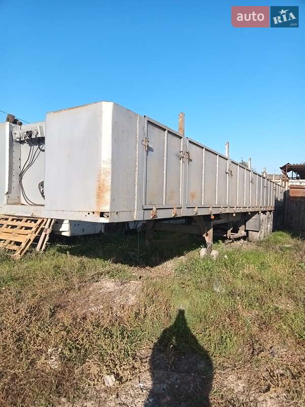 Бортовой полуприцеп Schmitz S-01 2001 в 