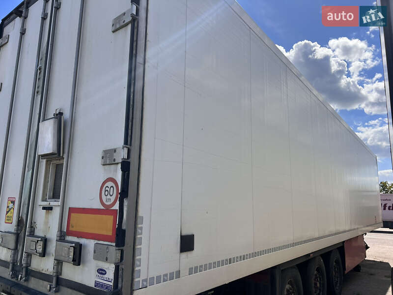 Рефрижератор полуприцеп Schmitz S-01 2004 в Черкассах