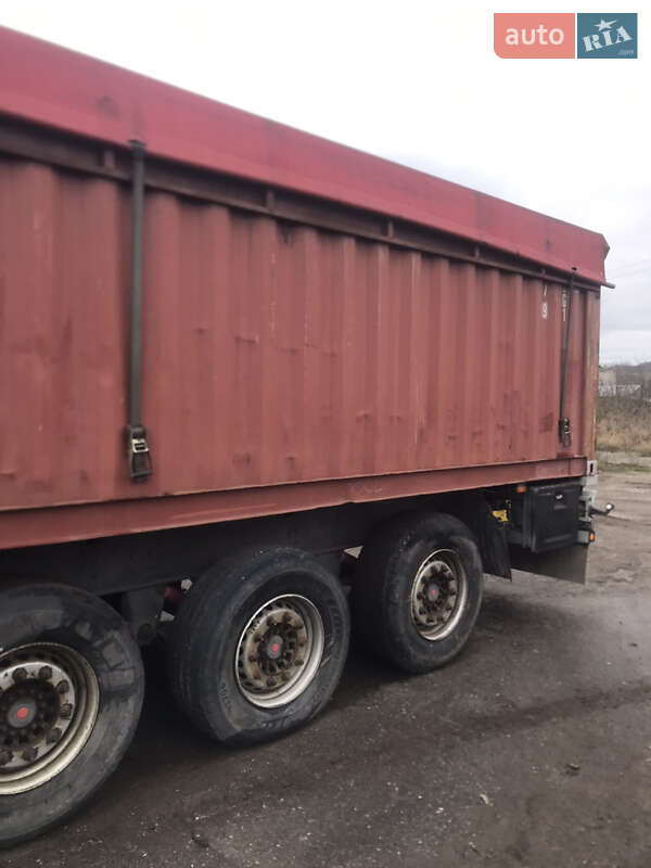 Зерновоз - полуприцеп Schmitz S-01 2004 в Виннице