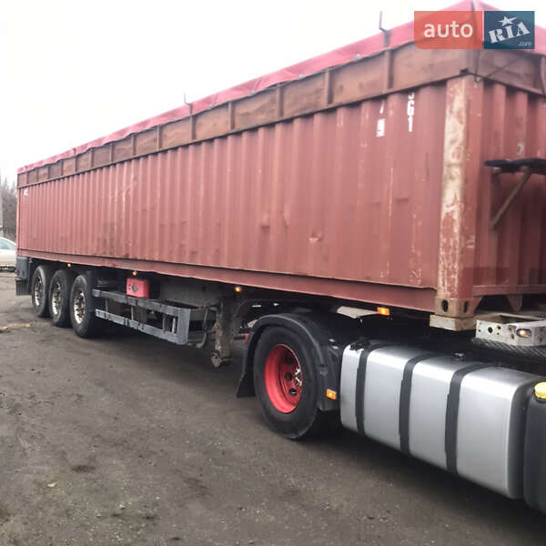 Зерновоз - полуприцеп Schmitz S-01 2004 в Виннице