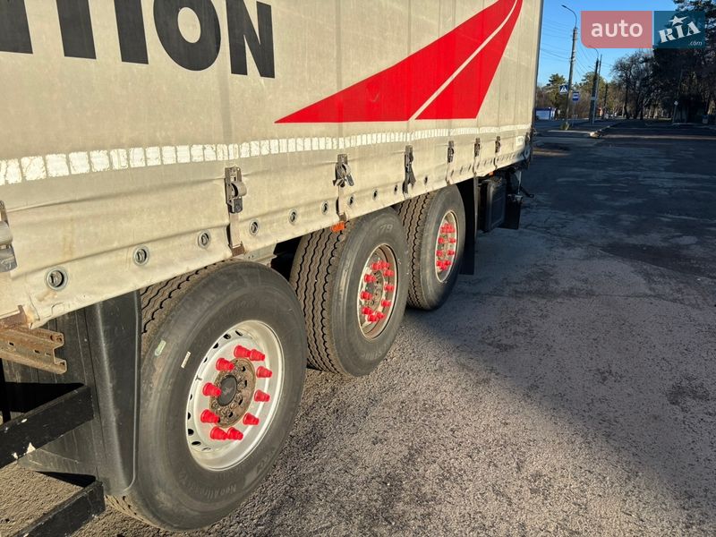 Тентованный борт (штора) - полуприцеп Schmitz S-01 2007 в Смеле