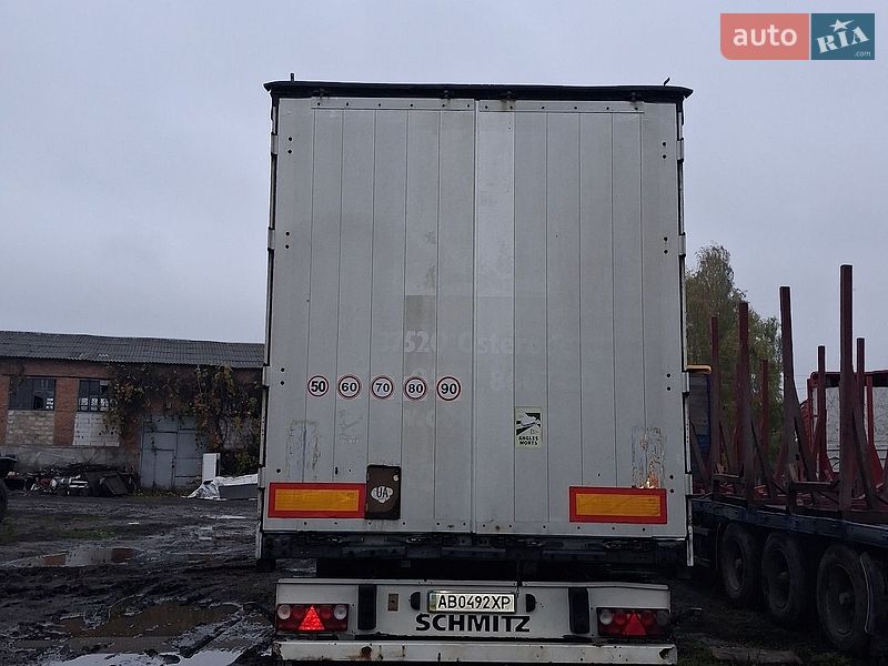 Бортовий напівпричіп Schmitz S-01 2008 в Калинівці