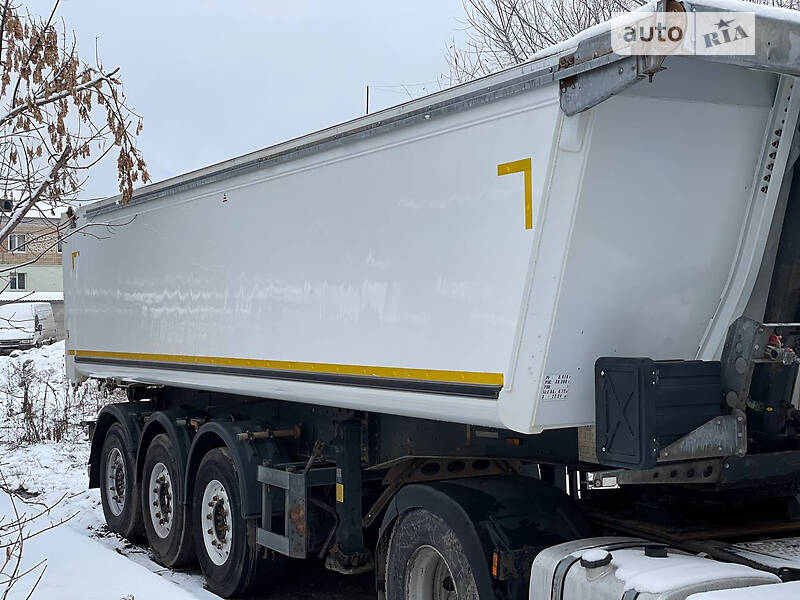 Самоскид напівпричіп Schmitz SCB 2013 в Костопілі фото 2 Самоскид напівпричіп Schmitz SCB 2013 в Костопілі