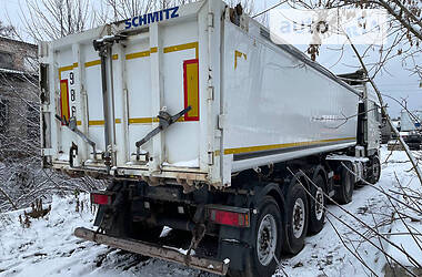 Самоскид напівпричіп Schmitz SCB 2013 в Костопілі