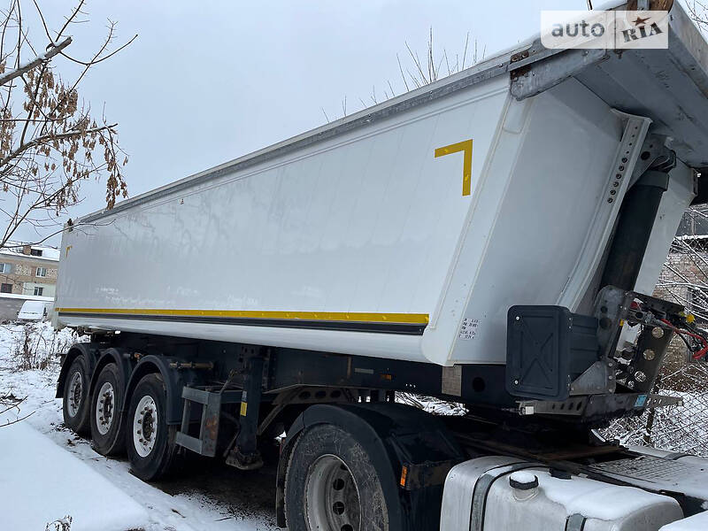 Самоскид напівпричіп Schmitz SCB 2013 в Костопілі фото 10 Самоскид напівпричіп Schmitz SCB 2013 в Костопілі