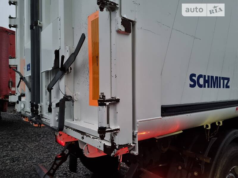 Самоскид причіп Schmitz SCB 2009 в Вінниці