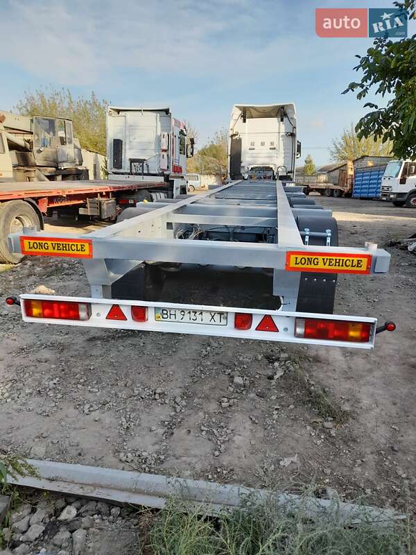 Контейнеровоз Schmitz SCB 2005 в Одесі