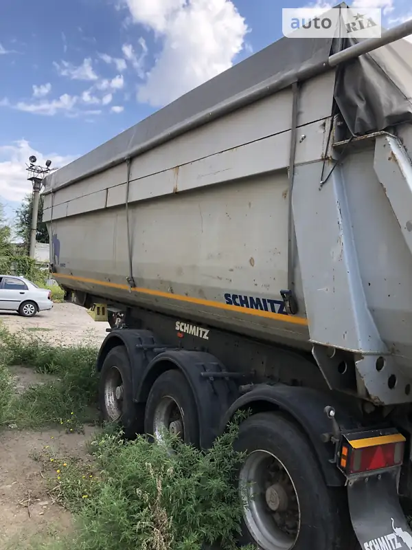 Самосвал полуприцеп Schmitz SCB 2005 в 