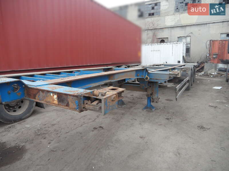 Контейнеровоз напівпричіп Schmitz SCS 24 2004 в Одесі