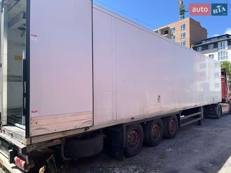 Рефрижератор напівпричіп Schmitz SCS 24L-1362EB 2013 в Тернополі