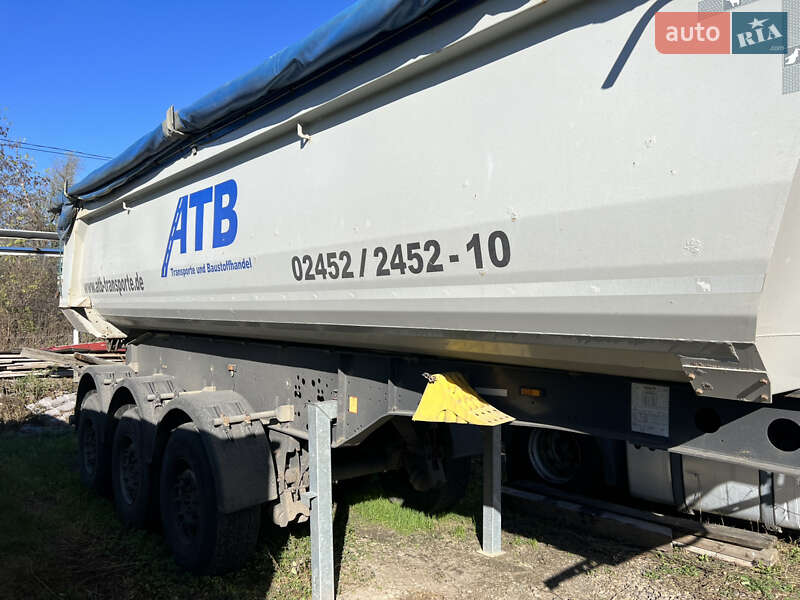 Самоскид напівпричіп Schmitz SCS 27 2016 в Чернівцях