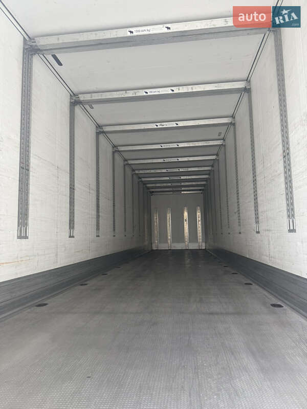 Фургон полуприцеп Schmitz SCS L24 2014 в Черновцах