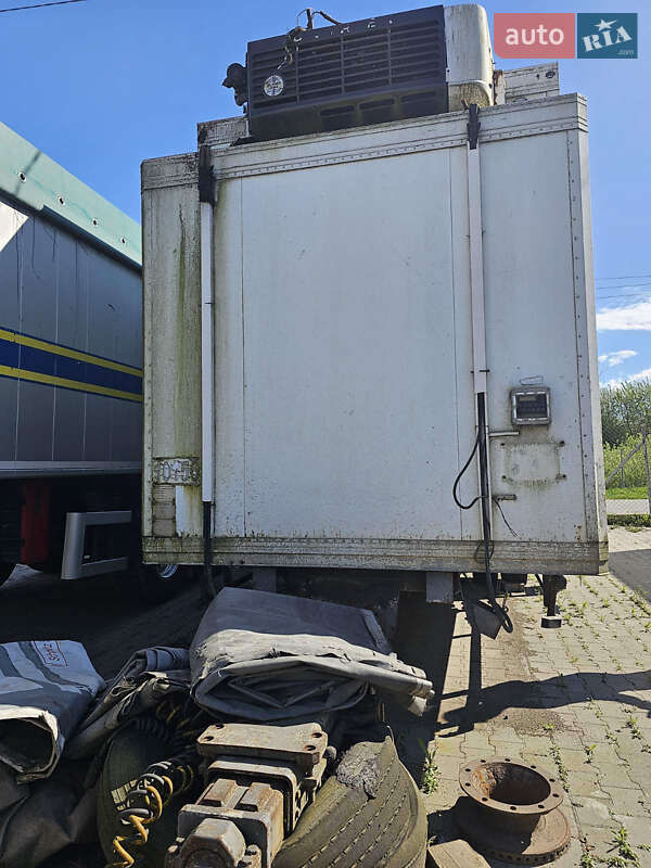 Рефрижератор Schmitz SCZ 24 2000 в Львове