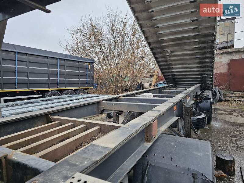 Зерновоз - полуприцеп Schmitz SKI 24 2000 в Белой Церкви