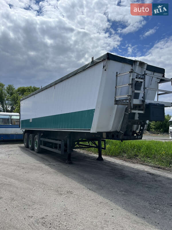 Самосвал полуприцеп Schmitz SKI 24 2009 в Карловке