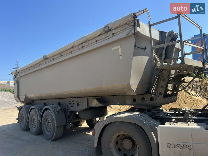 Самосвал полуприцеп Schmitz SKI 24 2010 в Одессе