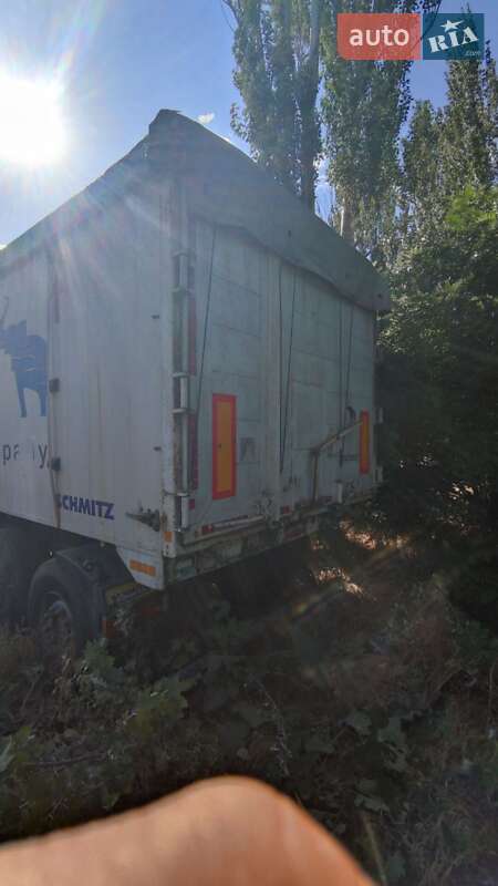 Зерновоз - полуприцеп Schmitz SKI 24 2003 в Одессе
