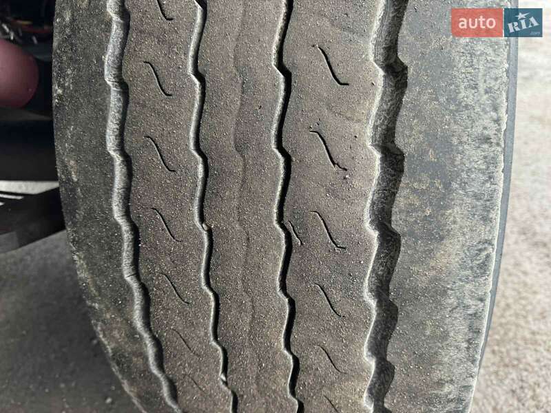 Фургон полуприцеп Schmitz SKO 24 2006 в Хусте