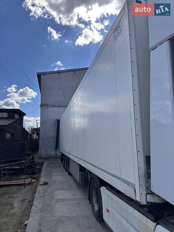 Рефрижератор Schmitz SKO 24 2007 в Львові