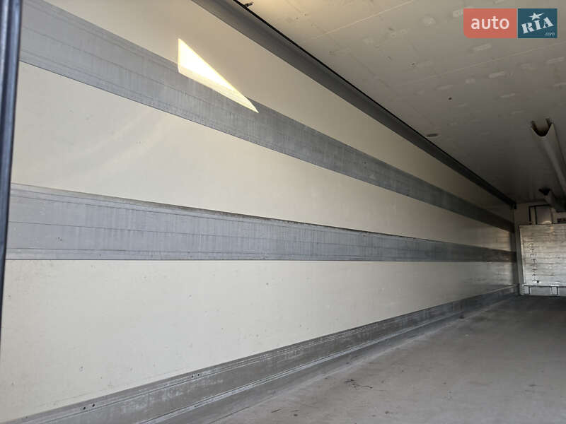 Рефрижератор напівпричіп Schmitz SKO 24 2006 в Одесі