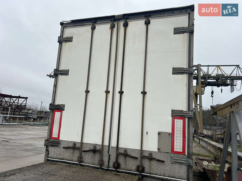 Изотермическая будка Schmitz SKO 24 2006 в Кременчуге