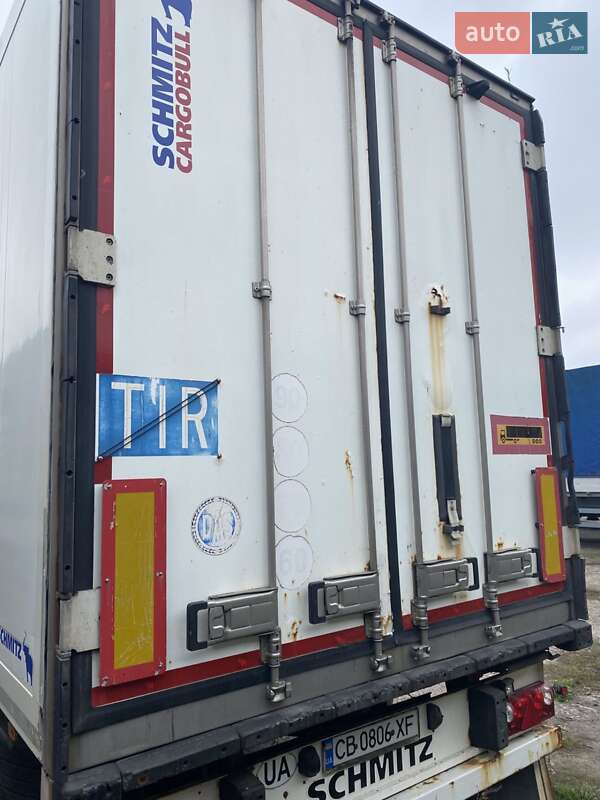 Рефрижератор полуприцеп Schmitz SKO 24L 2004 в Прилуках