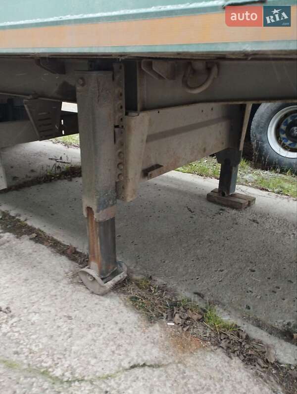 Контейнеровоз полуприцеп Schmitz SKO 24L 2005 в Гайсине