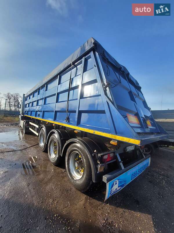 Зерновоз - полуприцеп Schmitz SPR 24 1996 в Ахтырке