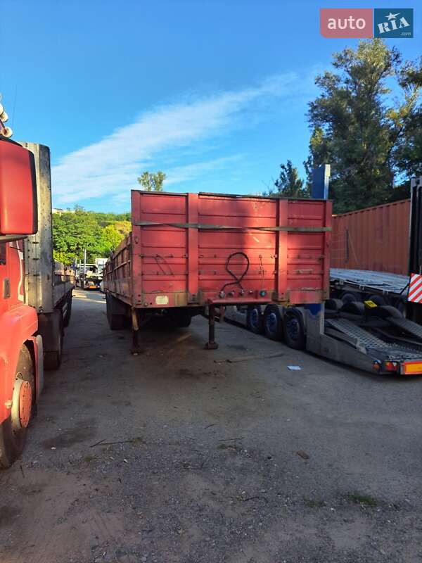 Бортовой полуприцеп Schmitz SPR 24L 1992 в Обухове