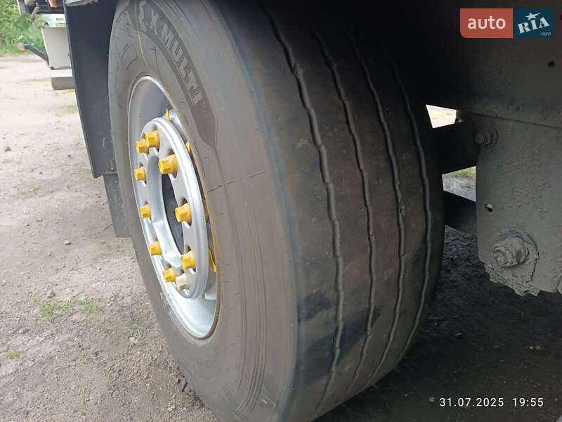 Бортовой полуприцеп Schmitz SPR 24L 2004 в Нежине фото 4 Бортовой полуприцеп Schmitz SPR 24L 2004 в Нежине