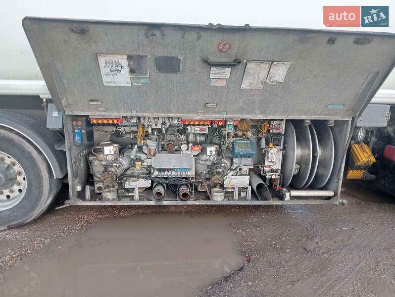Цистерна полуприцеп Schrader Z-STA 24 2000 в Киеве