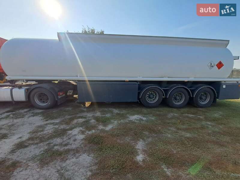 Цистерна полуприцеп Schrader Z-STA 24 2000 в Киеве