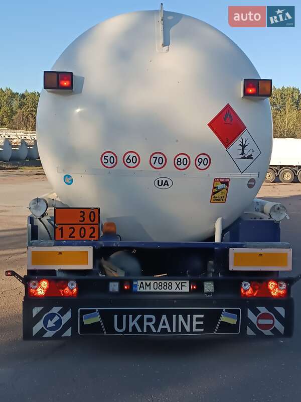 Цистерна полуприцеп Schrader Z-STA 24 2005 в Житомире