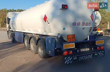 Цистерна полуприцеп Schrader Z-STA 24 2005 в 