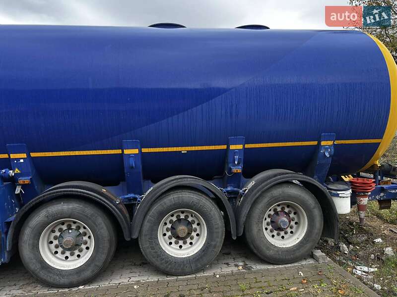 Цистерна полуприцеп Schrader Z-STA 24 2007 в Мукачево