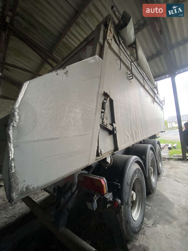 Самоскид напівпричіп Schwarzmuller 3A-3SHKSE 1997 в Кореці