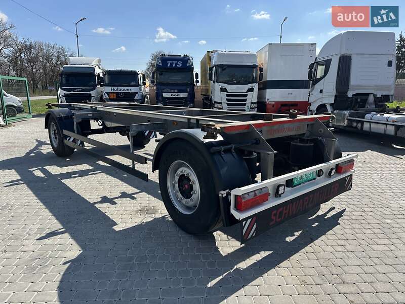 Контейнеровоз Schwarzmuller BDF 2020 в Залещиках