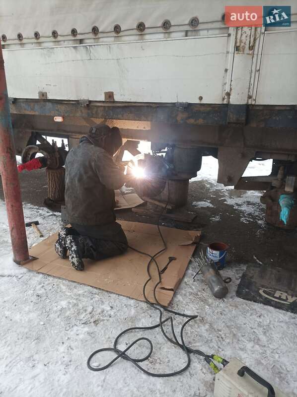 Зерновоз - напівпричіп Schwarzmuller BPW 1999 в Гайсину