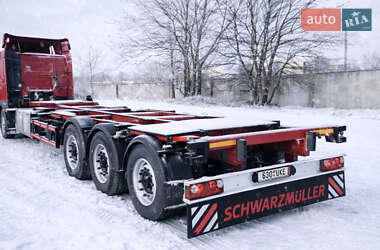 Контейнеровоз Schwarzmuller BPW 2005 в Одессе
