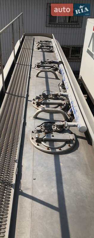 Цистерна полуприцеп Schwarzmuller J-Serie 1998 в Каменском