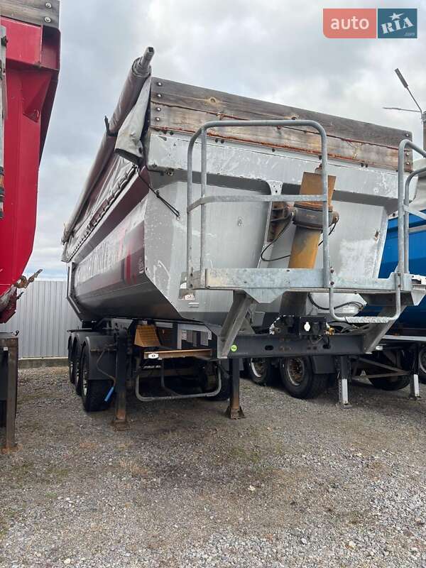 Самосвал полуприцеп Schwarzmuller Kis 2015 в Виннице