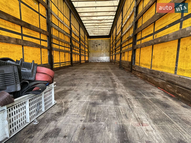 Тентованный борт (штора) - полуприцеп Schwarzmuller Mega 2008 в Ровно