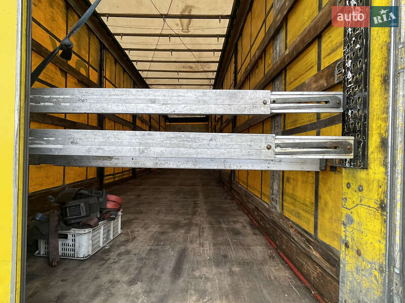 Тентованный борт (штора) - полуприцеп Schwarzmuller Mega 2008 в Ровно