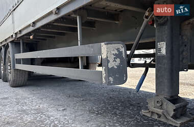 Бортовой полуприцеп Schwarzmuller S1 2012 в 