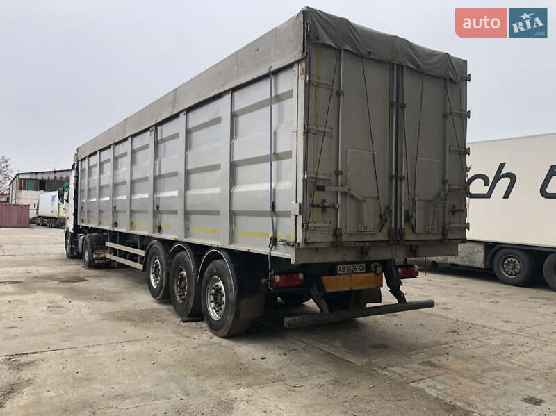 Зерновоз - полуприцеп Schwarzmuller SAF 2001 в Белгороде-Днестровском