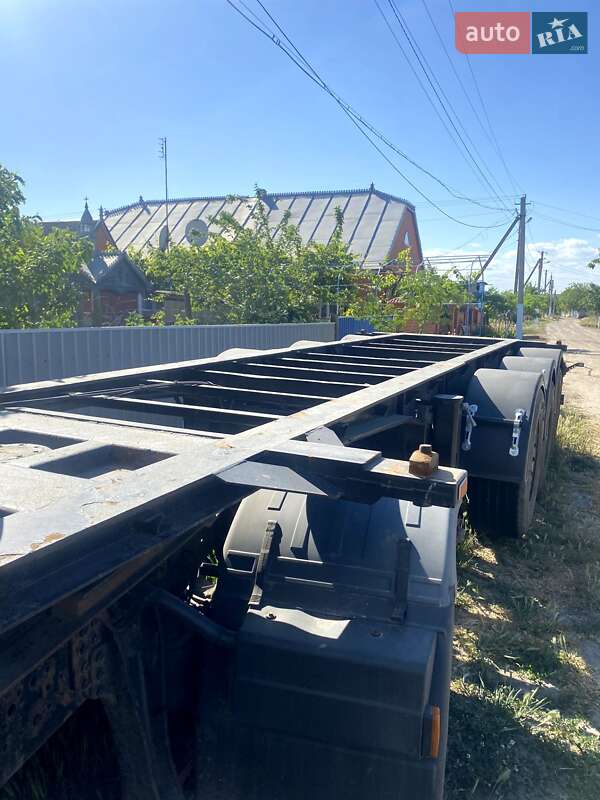 Контейнеровоз полуприцеп Schwarzmuller SAF 2002 в Измаиле