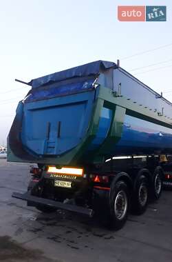 Самосвал полуприцеп Schwarzmuller SK 2013 в 