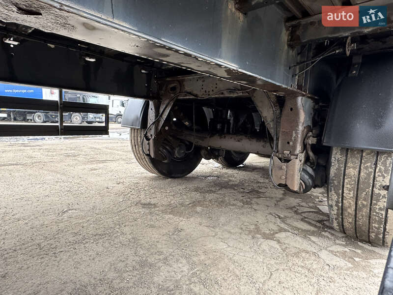 Тентований борт (штора) - напівпричіп Schwarzmuller SN24 2011 в Луцьку