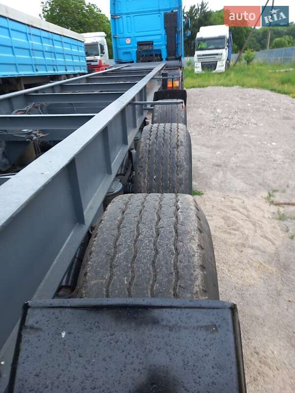 Контейнеровоз Schwarzmuller SPA-3E 2001 в Монастырище
